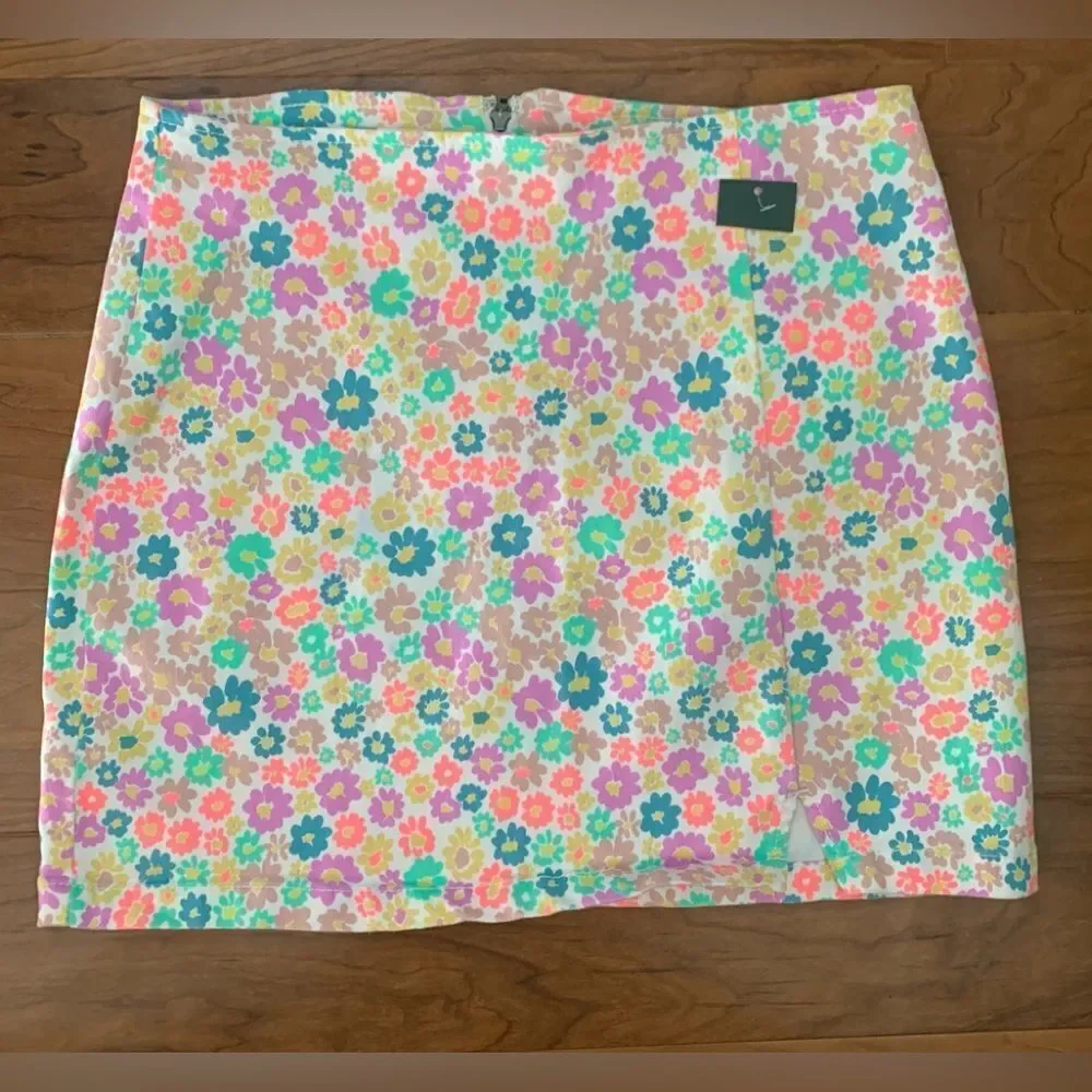 NWT Wild Fable Daisy Mini Skirt - Picture 1 of 3